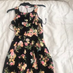 Cute black floral dress.